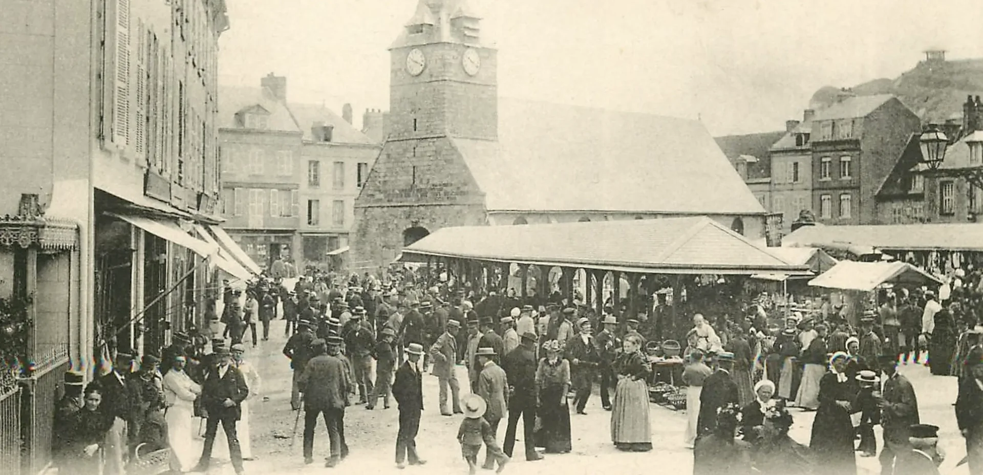 Photo de l'ancien marché de Saint Valéry en Caux