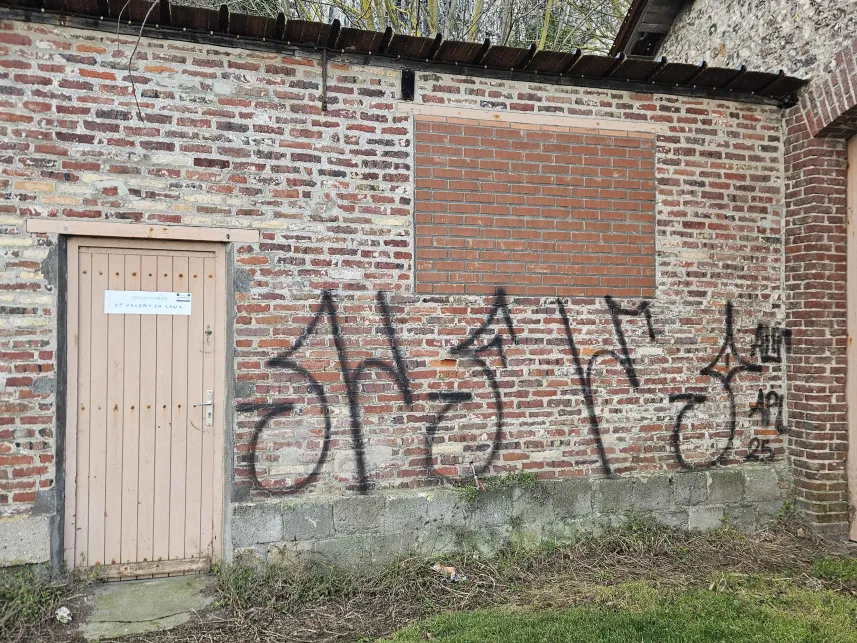 Tags et graffitis à Saint Valery-en-Caux